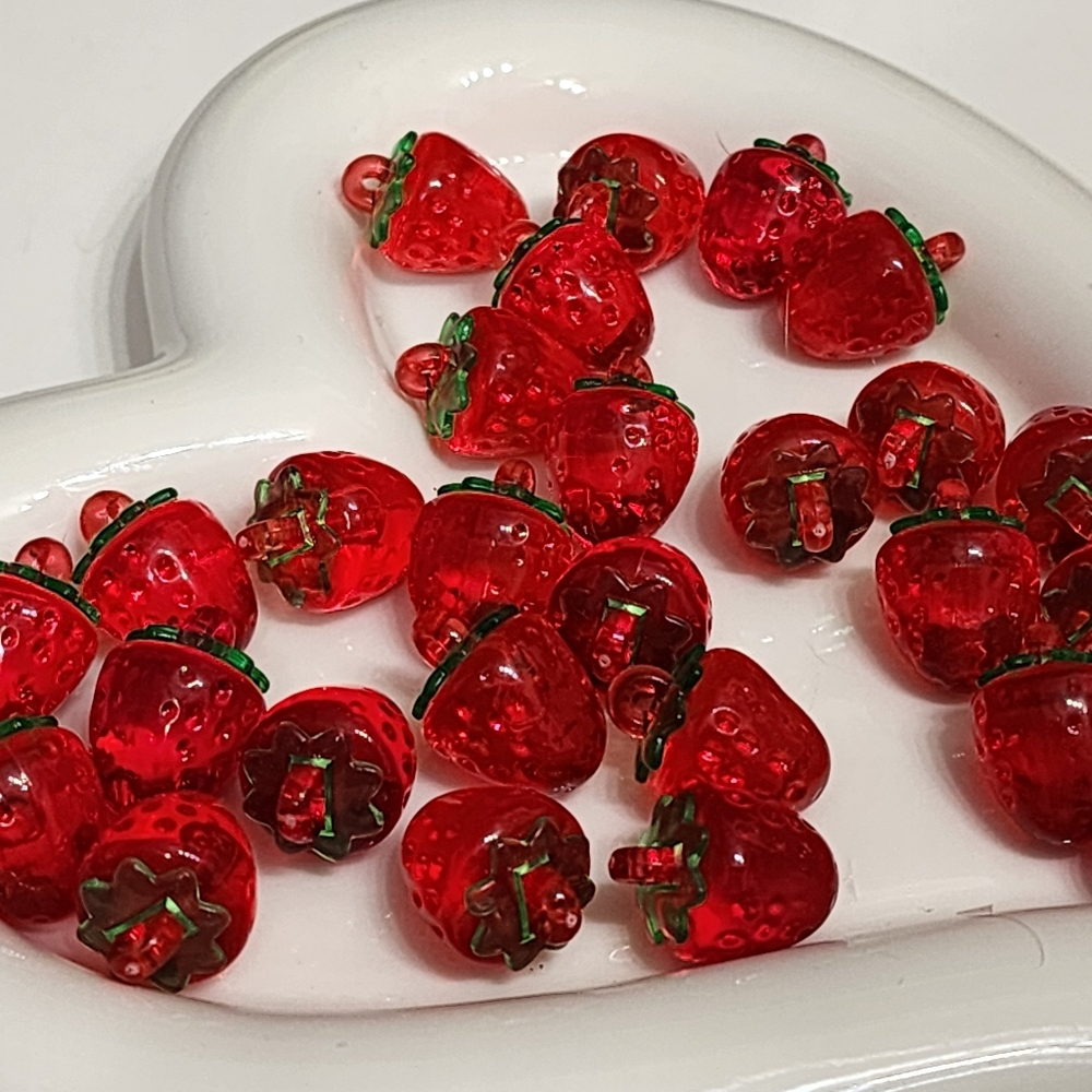 Strawberry Charms Acrylic Jewelry Making 10 Pc Red Keychain Bag Clip - Picture 1 of 1